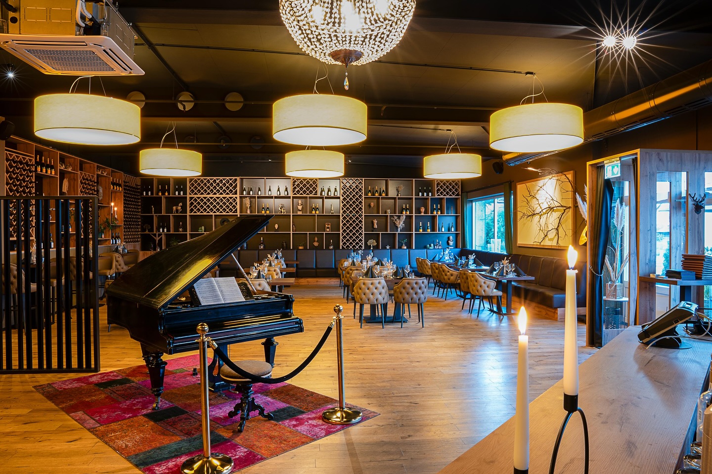 Restaurant Piano
